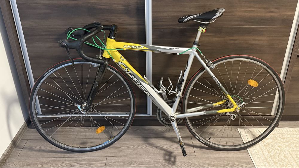 Vând  cursiera aluminiu Orbea