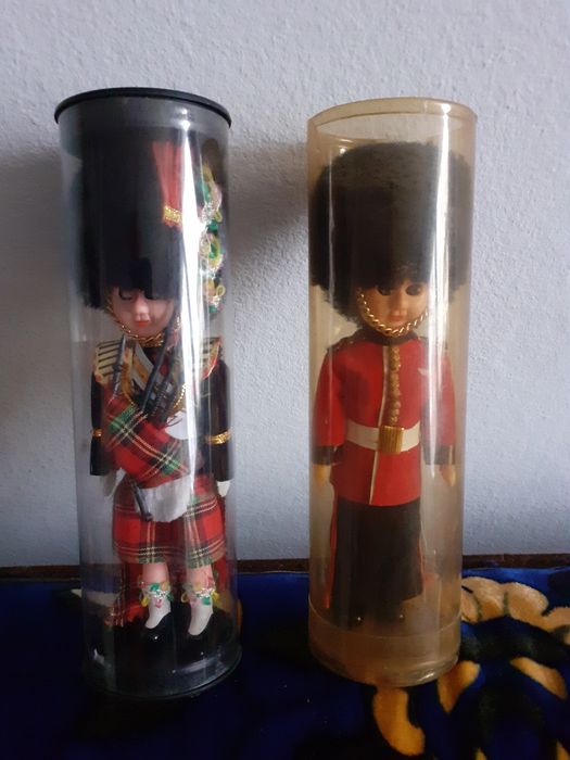 Papuse soldat garda Palat Buckingham