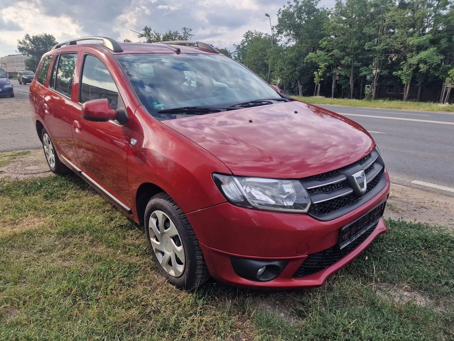 Dacia Logan MCV cu clima și navigație