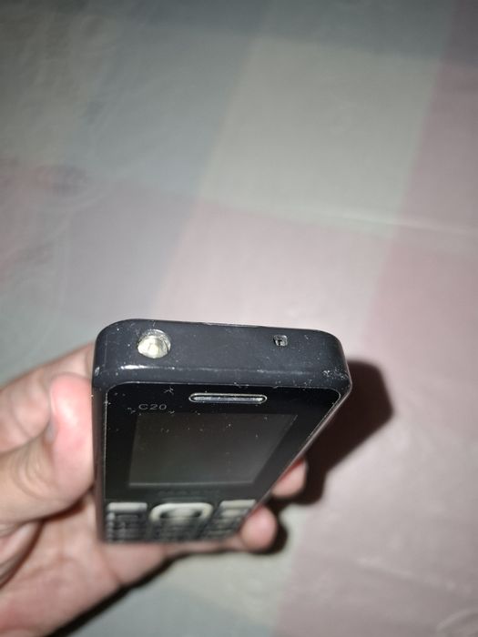 Кнопочный телефон MaxVI