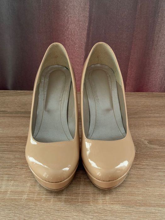 Абитуриентска рокля + аксесоари