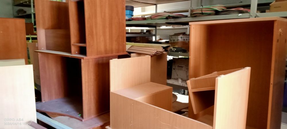 Столы, шкафы офисные