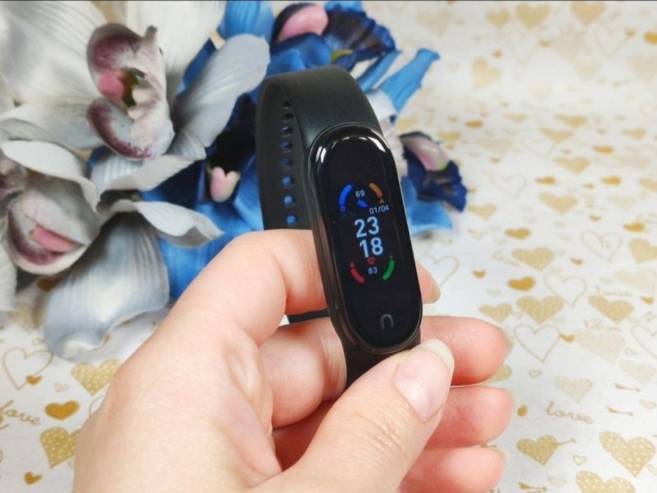 Фитнес трекер, пульс,давление, часы и др