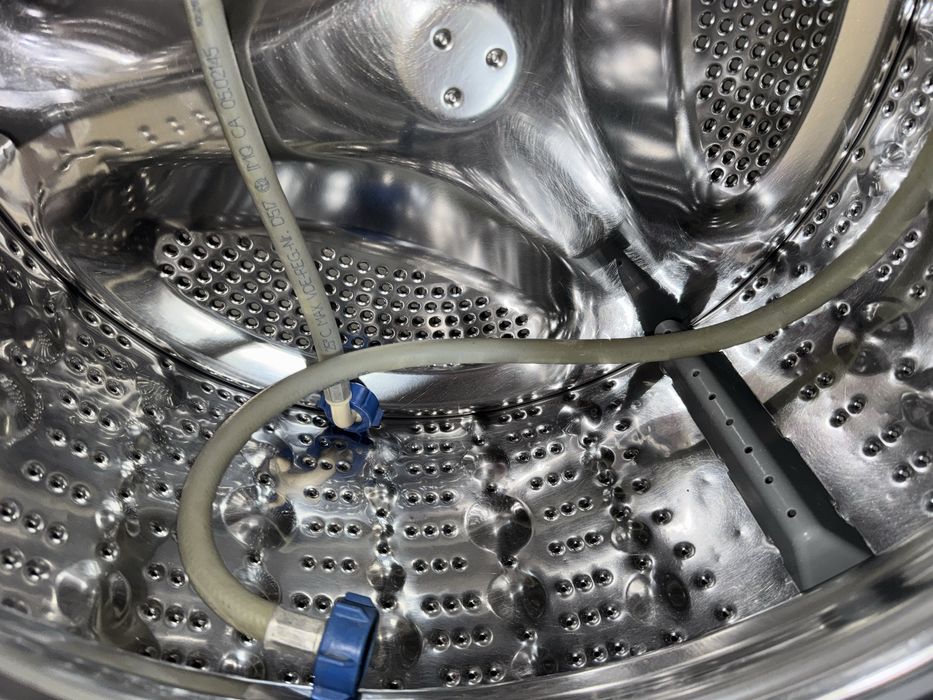 Продам стиральную машину LG.