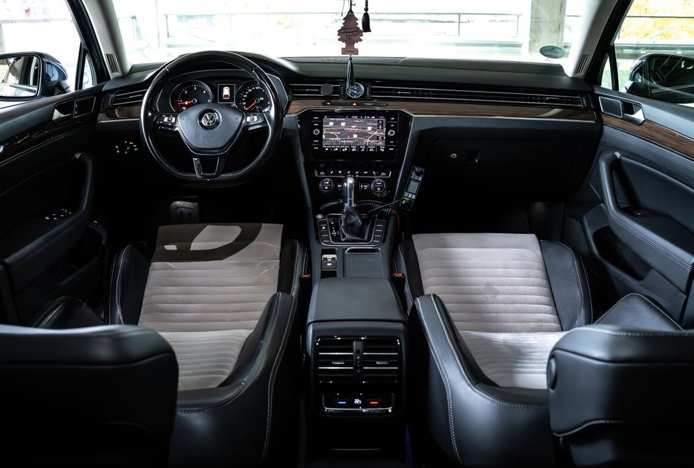 Volkswagen Passat B8 ÎnmatriculatRo Propietar Fab2018 Navi Piele Xenon