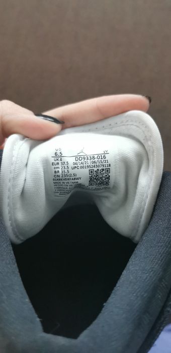 Air Jordan 1 Mid SE Utility Black/White-Gym Red originali (nike)