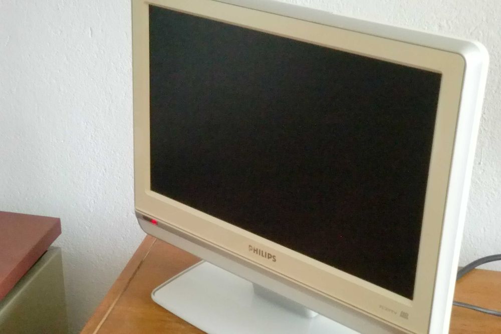 LCD телевизор Philips 19PFL5602D/12