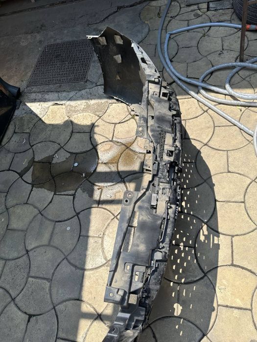 Bara fata + grila Mazda 3 hatchback 2019/2020/2021/2022/2023