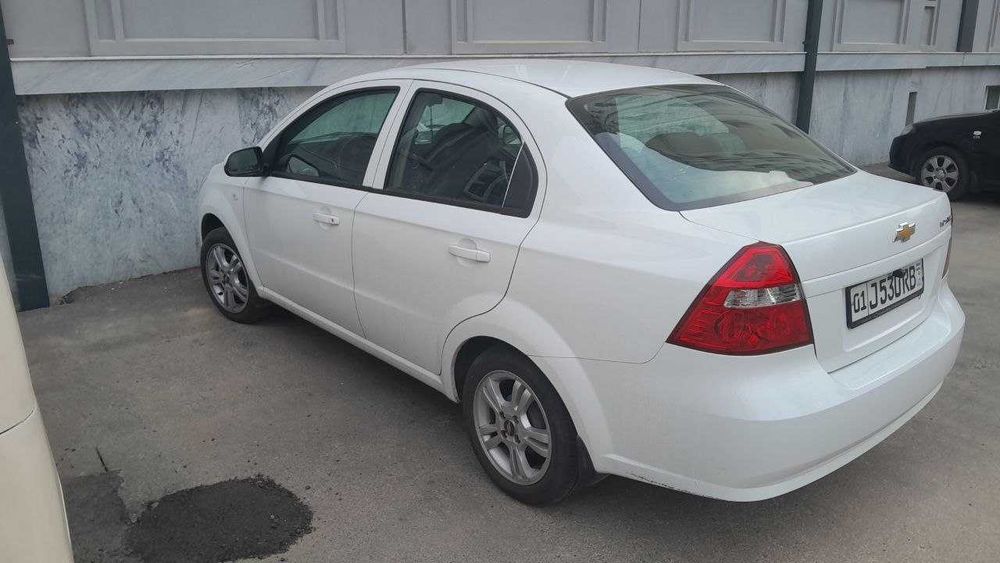 Продаётся Nexia 3 сотилади