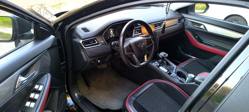 JAC J7 black redline