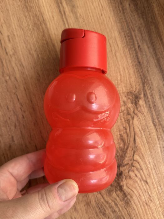 Продам детскую бутылку tupperware