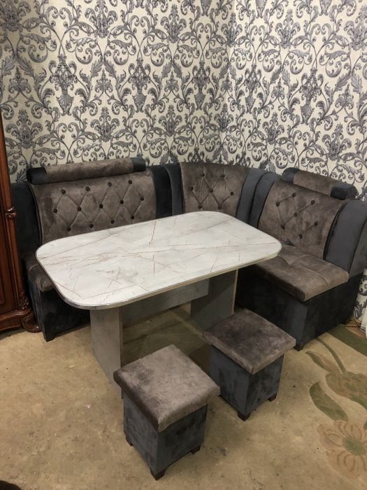 продается кухуний уголок с доставкой