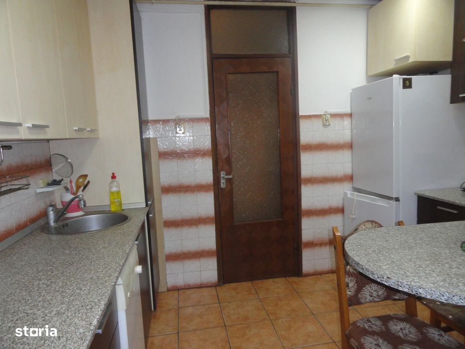 Apartament 4 camere, 2 bai. 2 balcoane, etaj 3 Micalaca - Miorita 93mp