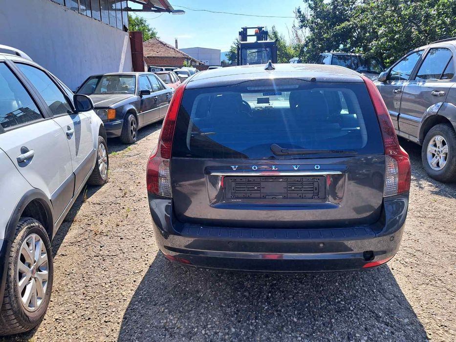 Волво v50 на части