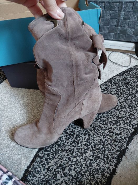 De vanzare cizme  elegante