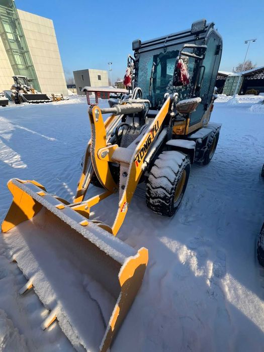 мини погрузчик Rong Yu 938