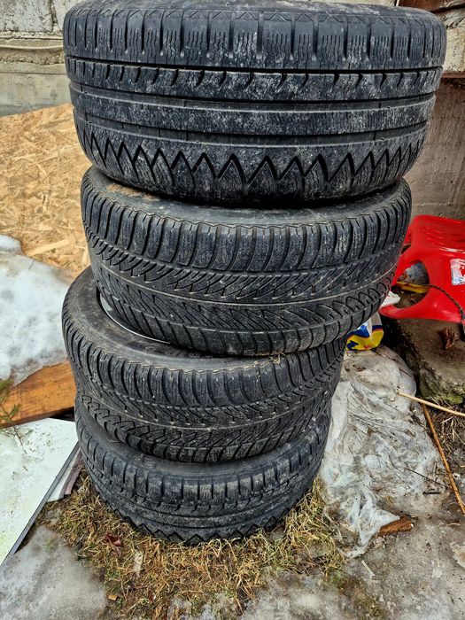 Vând jante cu cauciucuri