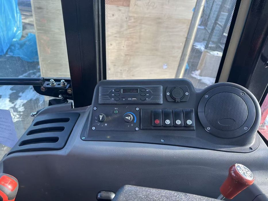 Екі жақты трактор（Двусторонний трактор）