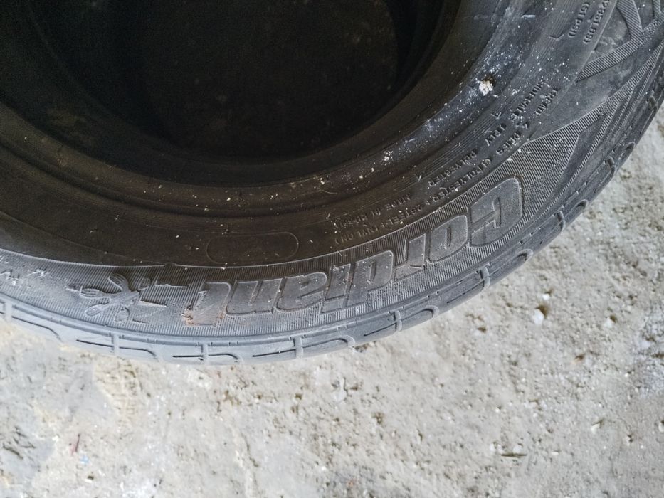 Автошины на автомобиль