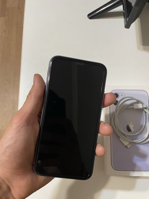 Iphone 11 в отличном состояние