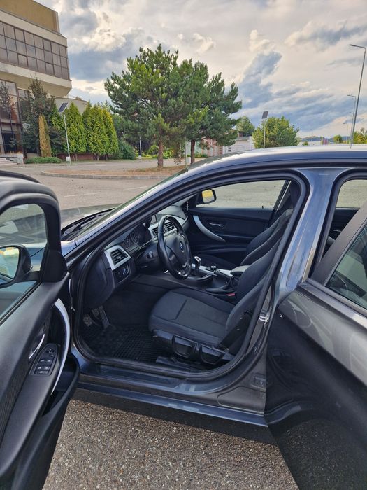 BMW Seria 3 F30 (316d)