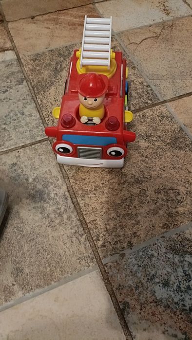 Mașinuțe baeti fete impecabile