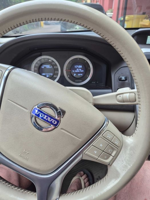 VOLVO XC60 2010 — imagine 4