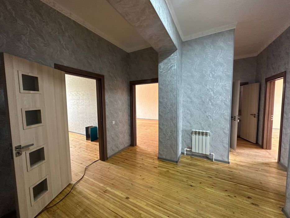 Sirdaryo viloyati Guliston shahar markazida dom sotiladi