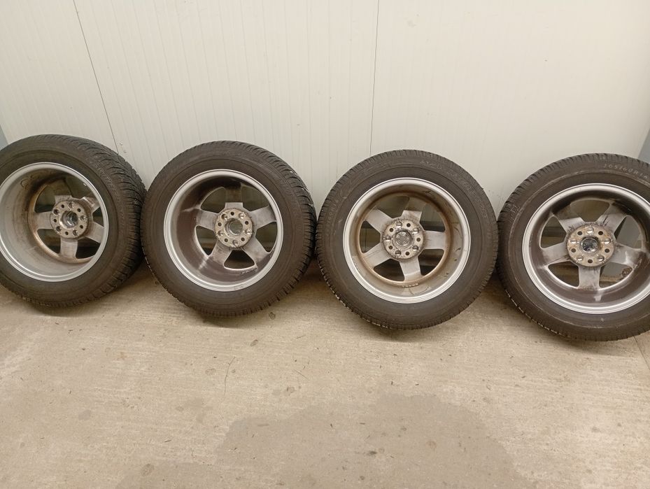 Set jante cu cauciucuri M+S , 16 inch originale Audi A4 B9