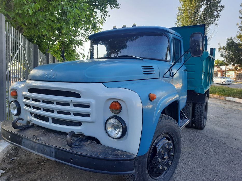 Zil  samosval 1990 yil