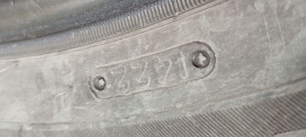 Продам шины 235/60 R18