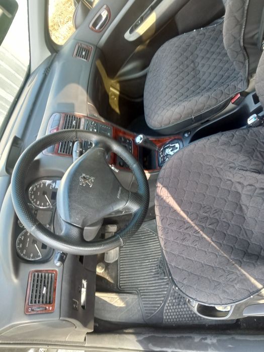 Продам срочно Пежо 307..Автомат