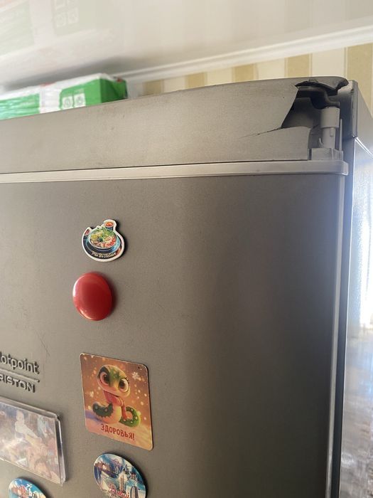Холодильник hotpoin ariston