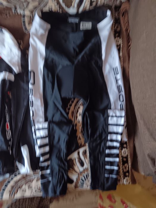 Продам комплекты форму для велоспорта