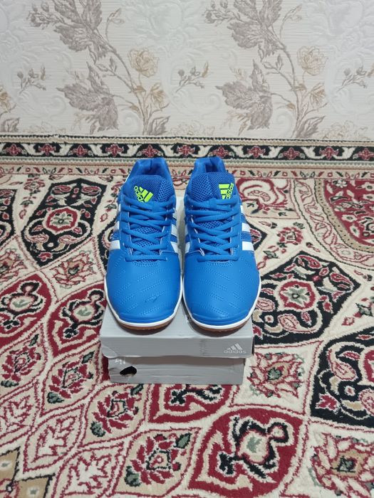 Футзальные кросовки Adidas Sala