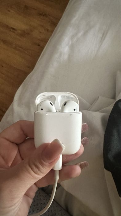 Airpods  2 серия