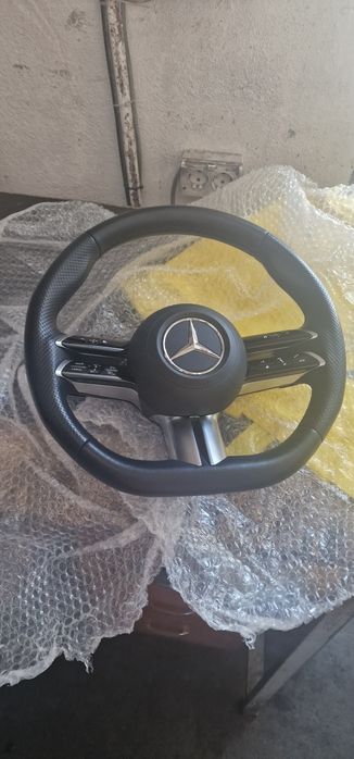 Volan mercedes amg merge pe orice model dupa 2022 e clas c clas s clas