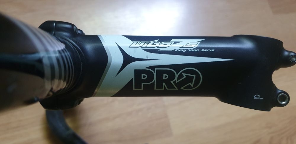 Ghidon Pro VIBE carbon + tija ghidon Al de 114mm