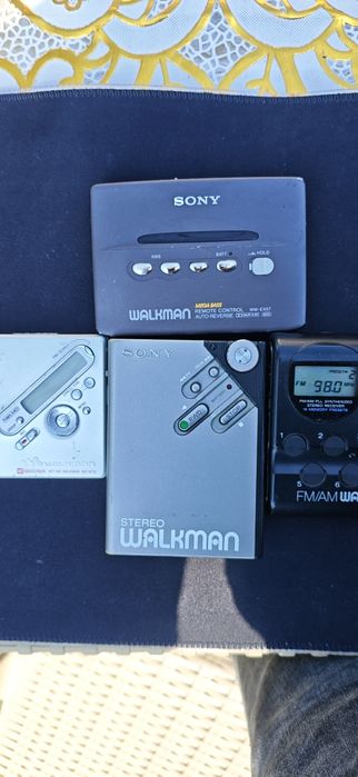Lot Walkman Sony vintage - pentru colecţionari / restaurare