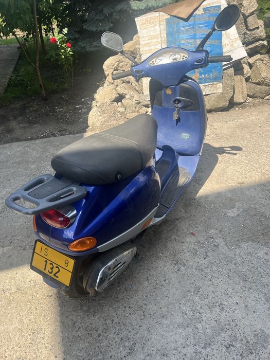 Scuter Vespa 49 cm 3 max 49km/h