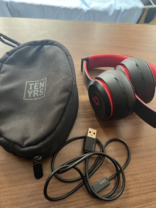 Vand Căști Beats Solo 3 “10 Years Anniversary”