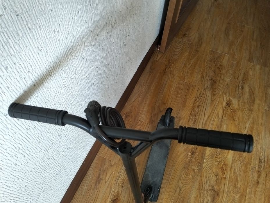 Самокат трюковой