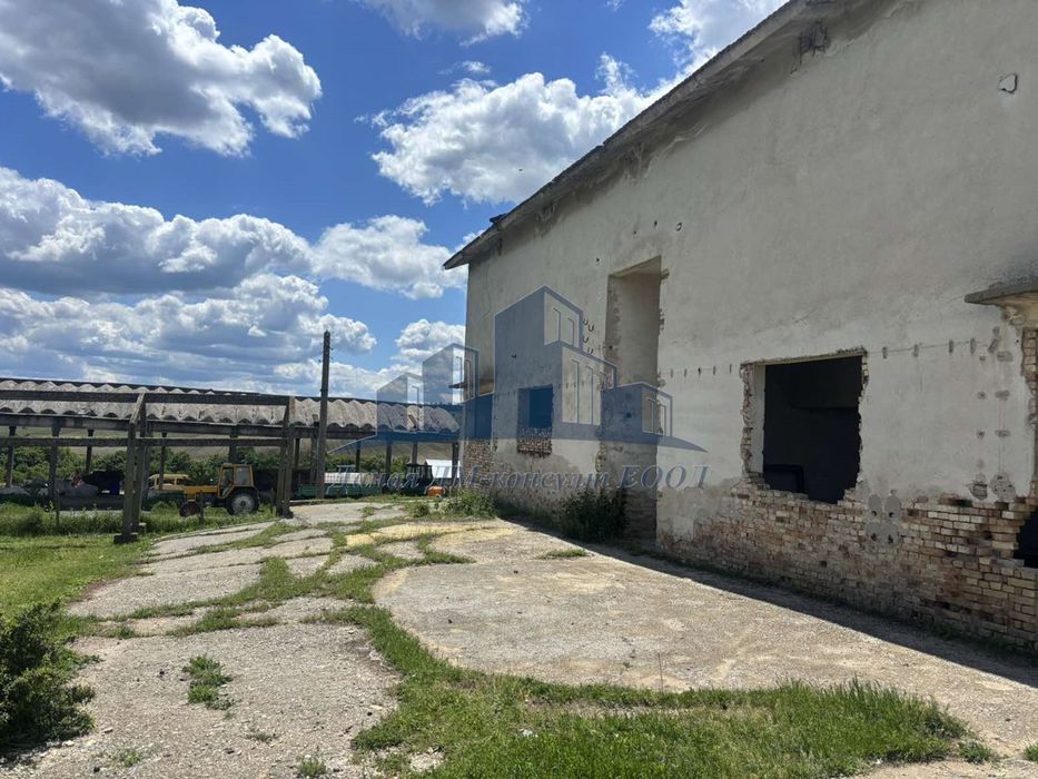 Продава се Промишлена сграда в с. Друмево, Област Шумен - 500 кв.м за 153 €/кв.м - Снимка #2