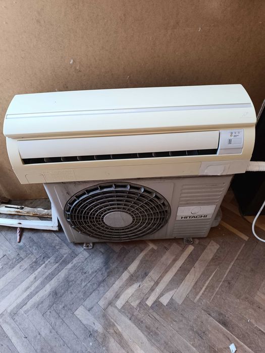 Климатик японски Hitachi