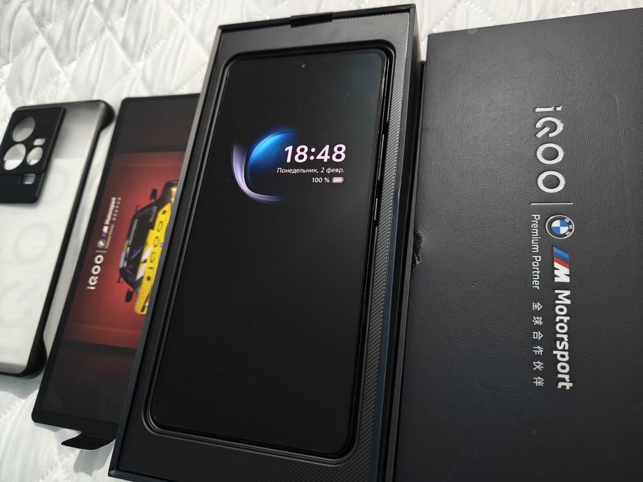 Мощный iQOO 11S, 16/512