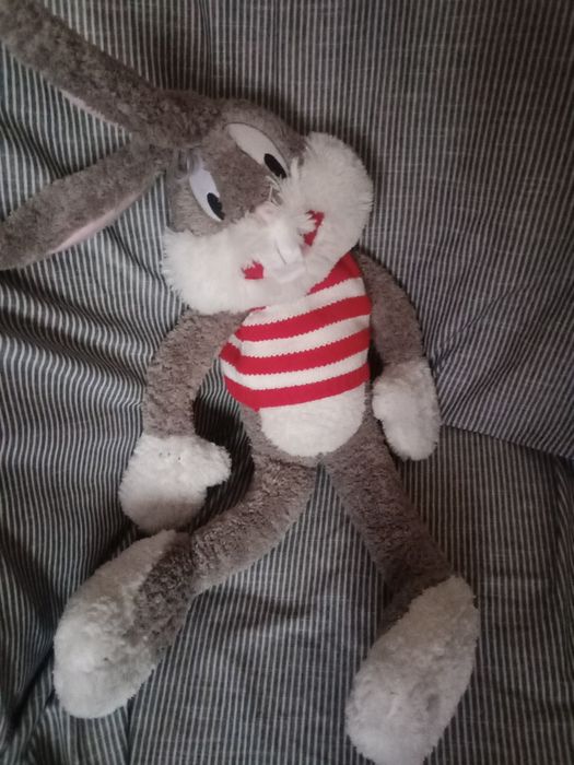 Заяц , рост 110 см .