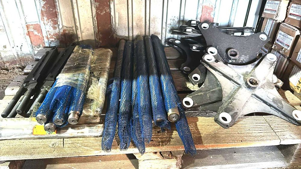 Запчасти на пресс-подборщики скаты, пружины, беговые дорожки, накладки