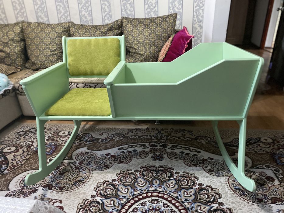 Манеж-качалка