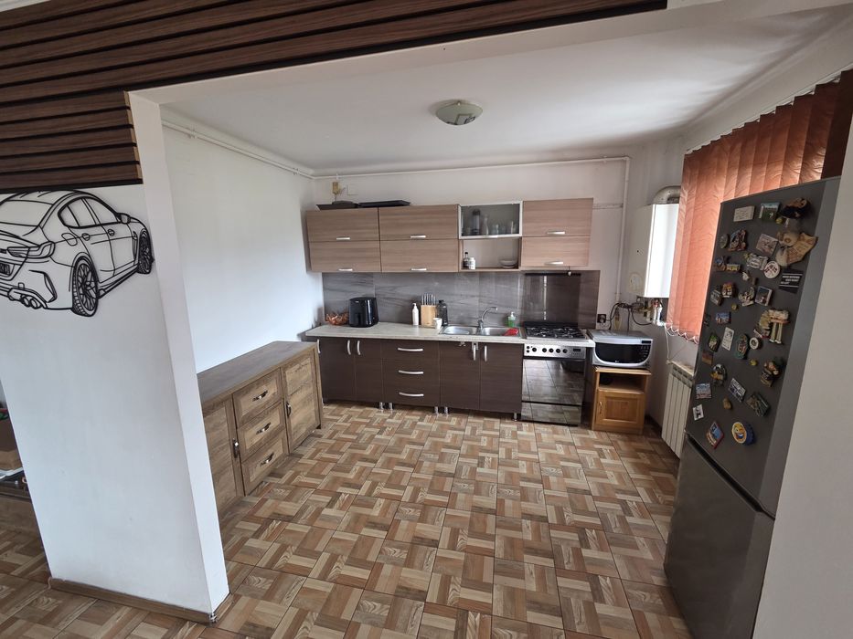 Apartament cu 1 camera str Florilor 34mp