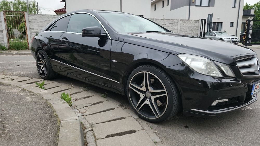 MERCEDES-BENZ E-Class 2010 — imagine 3